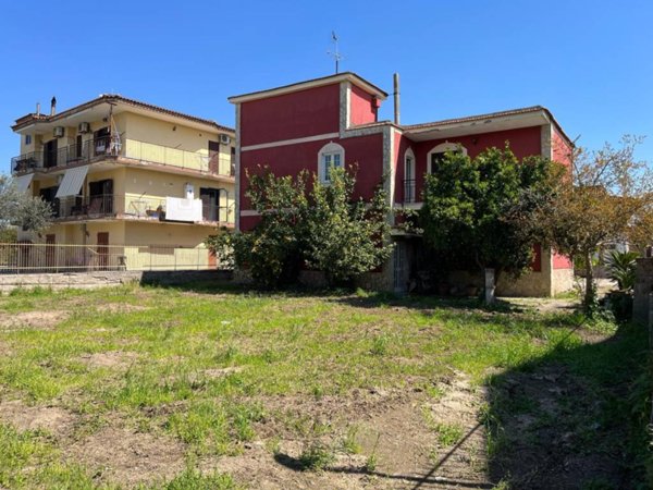 casa indipendente in vendita a Quarto