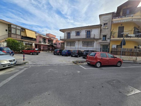intera palazzina in vendita a Quarto