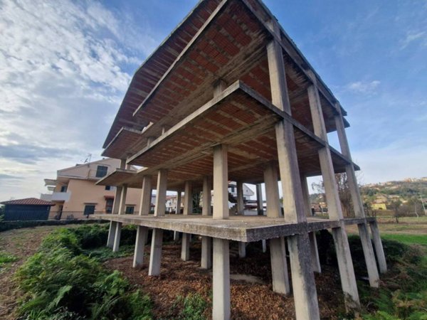 intera palazzina in vendita a Quarto