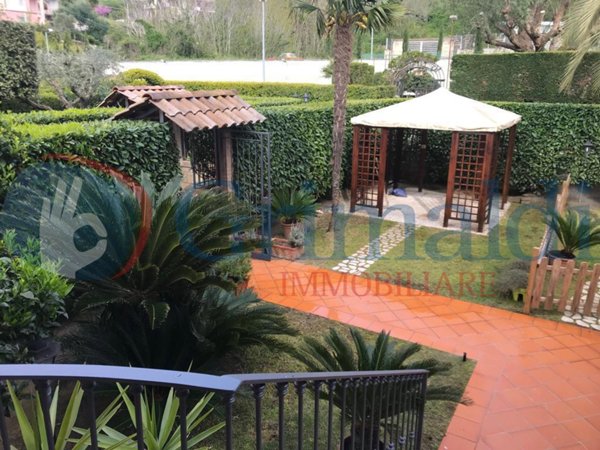 casa indipendente in vendita a Quarto