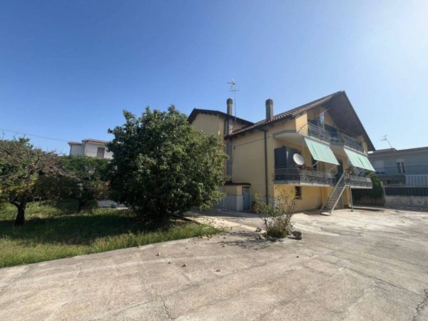 casa indipendente in vendita a Quarto