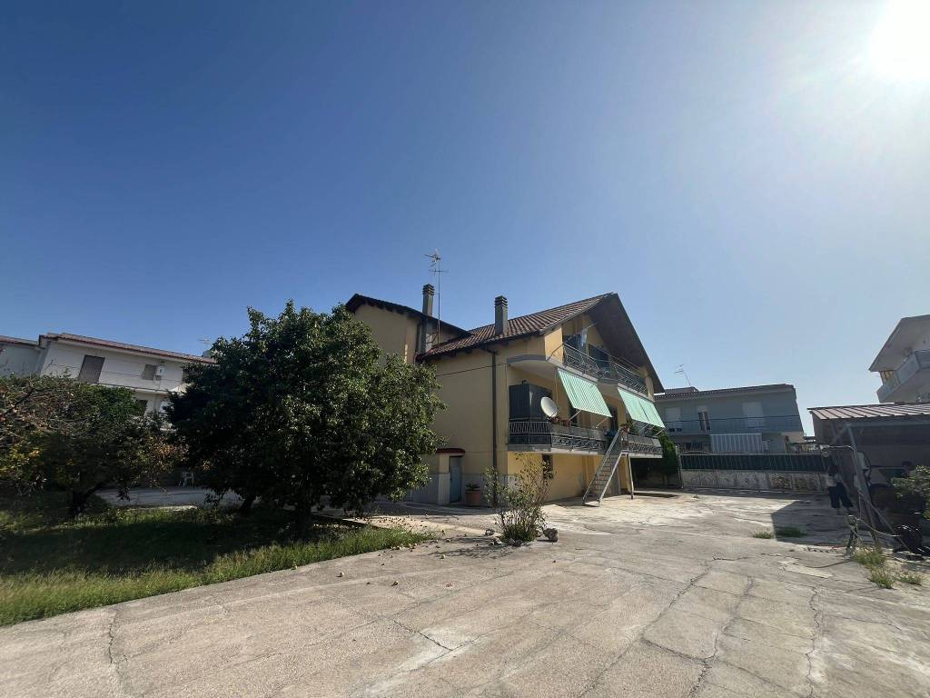casa indipendente in vendita a Quarto