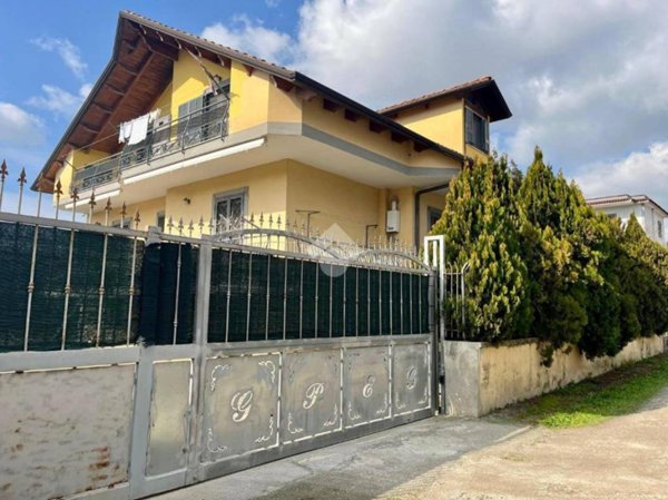 casa indipendente in vendita a Quarto