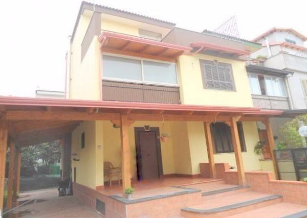 casa indipendente in vendita a Quarto