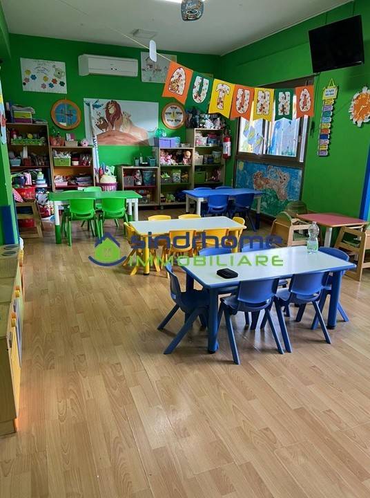 negozio in vendita a Quarto