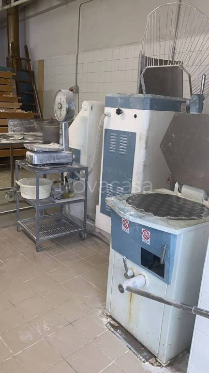 negozio in vendita a Quarto