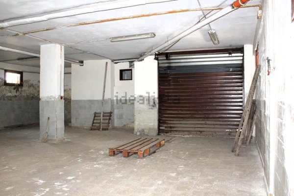 locale di sgombero in vendita a Quarto