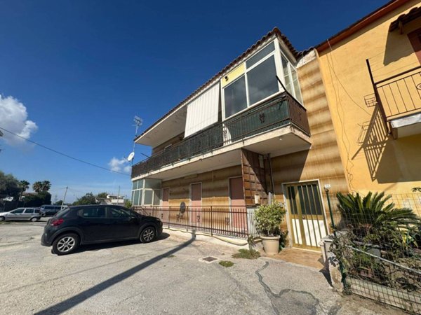 intera palazzina in vendita a Quarto