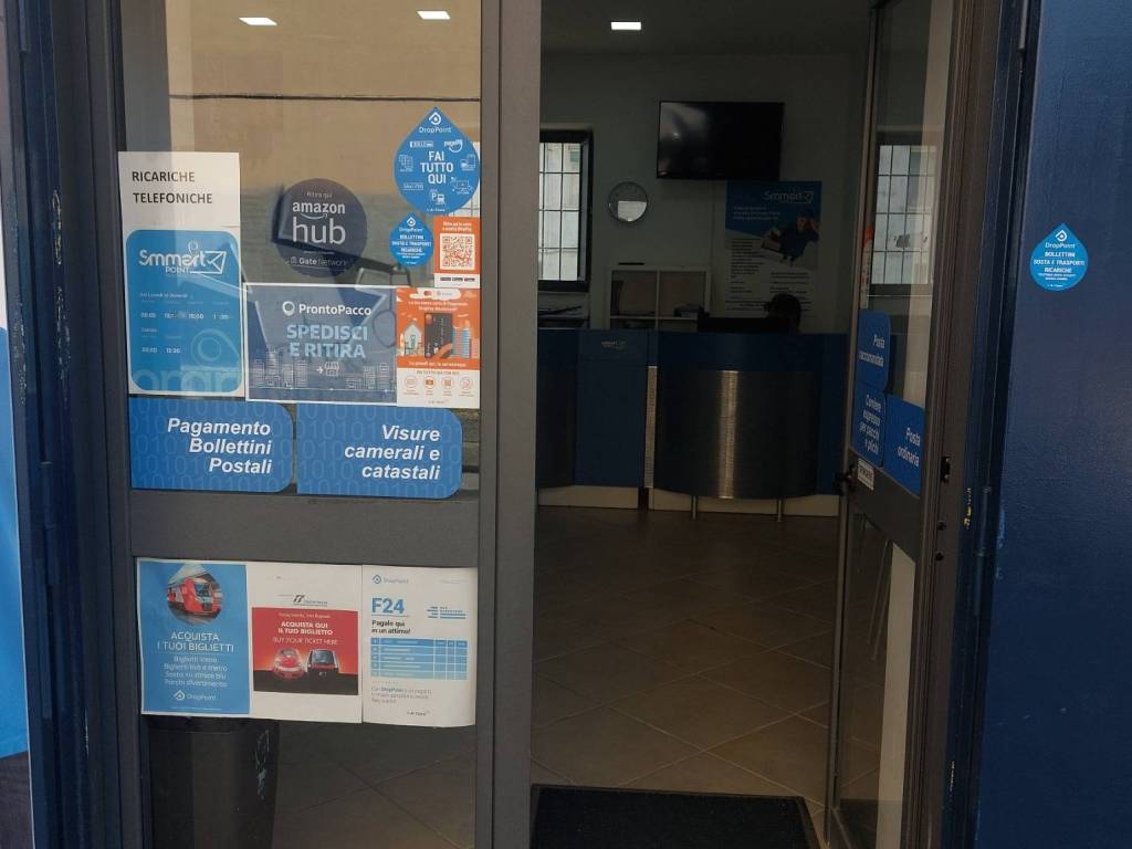 negozio in vendita a Quarto