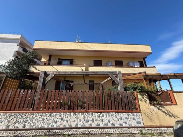 casa indipendente in vendita a Quarto