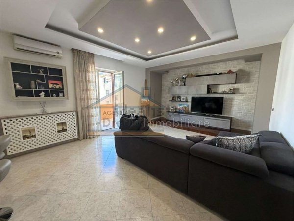 intera palazzina in vendita a Quarto