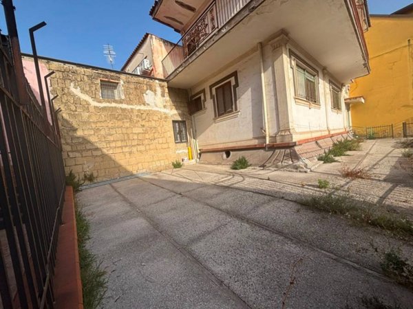 casa indipendente in vendita a Quarto