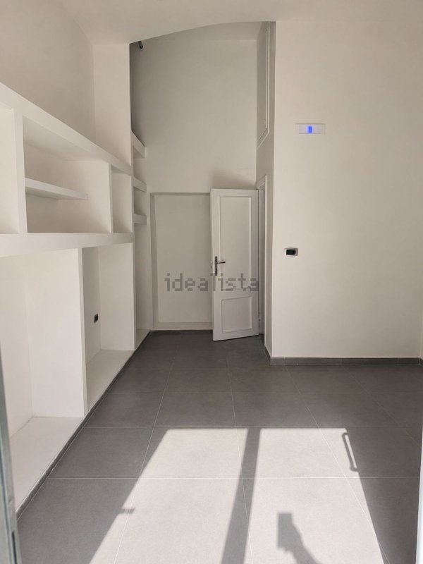 ufficio in vendita a Quarto