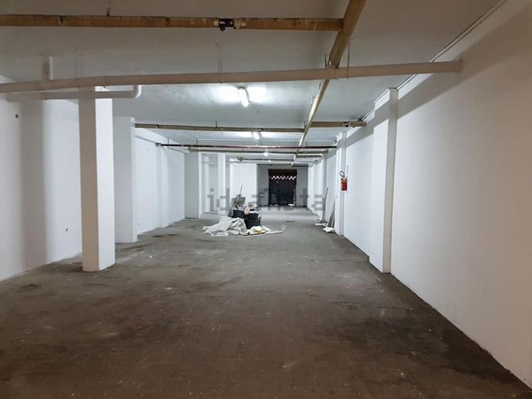 box auto in vendita a Quarto