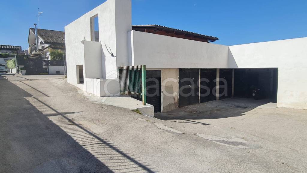 box auto in vendita a Quarto
