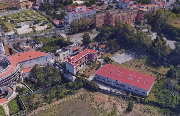 villa in vendita ad Ercolano in zona Miglio d'oro