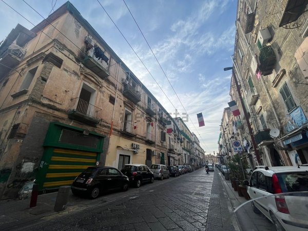locale commerciale in vendita ad Ercolano