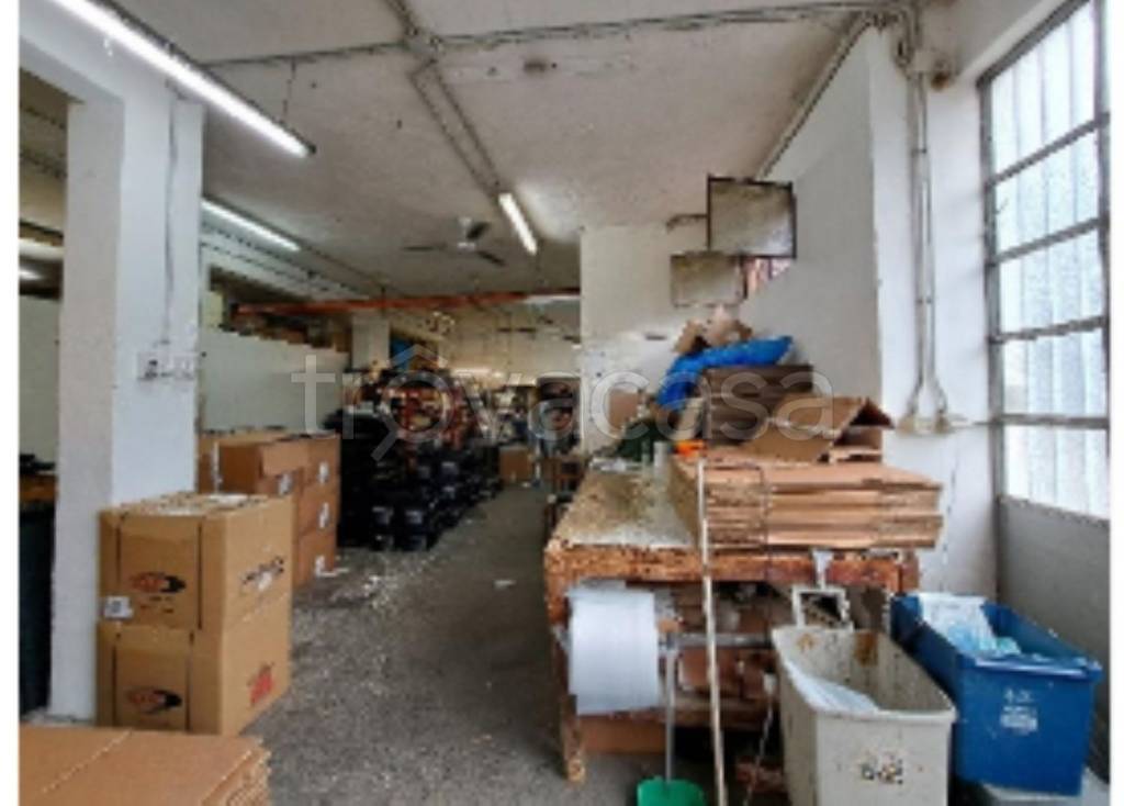 negozio in vendita ad Ercolano