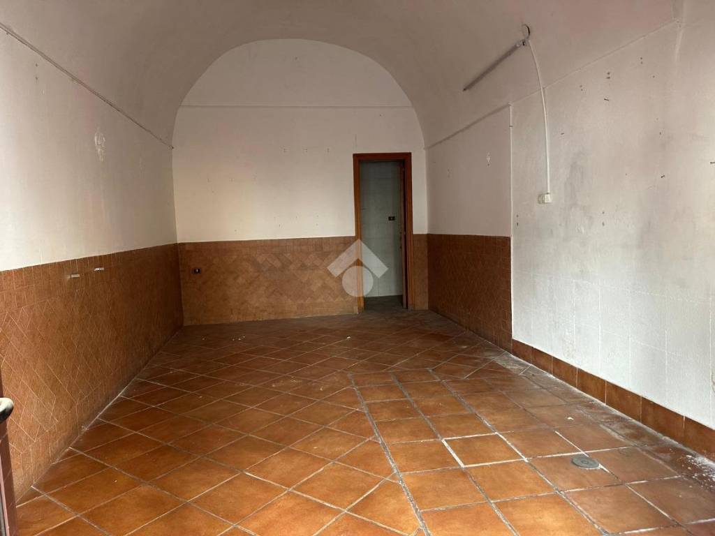 negozio in vendita ad Ercolano