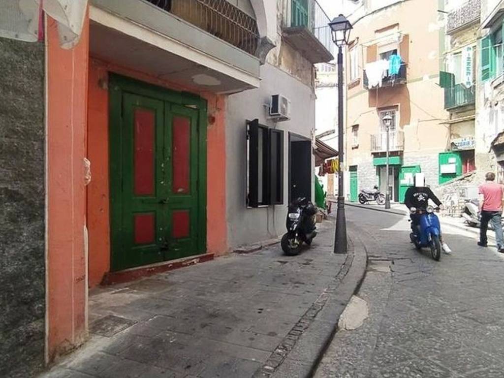 negozio in vendita ad Ercolano