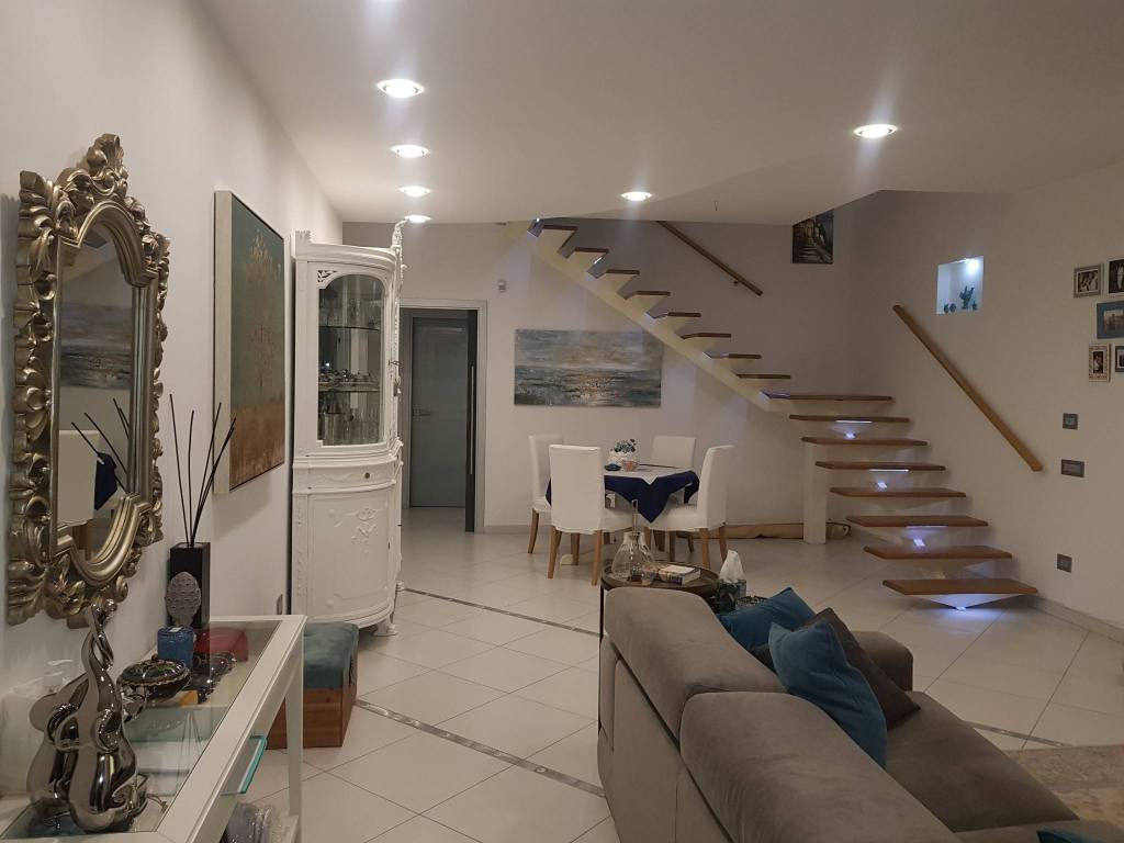 casa indipendente in vendita ad Ercolano