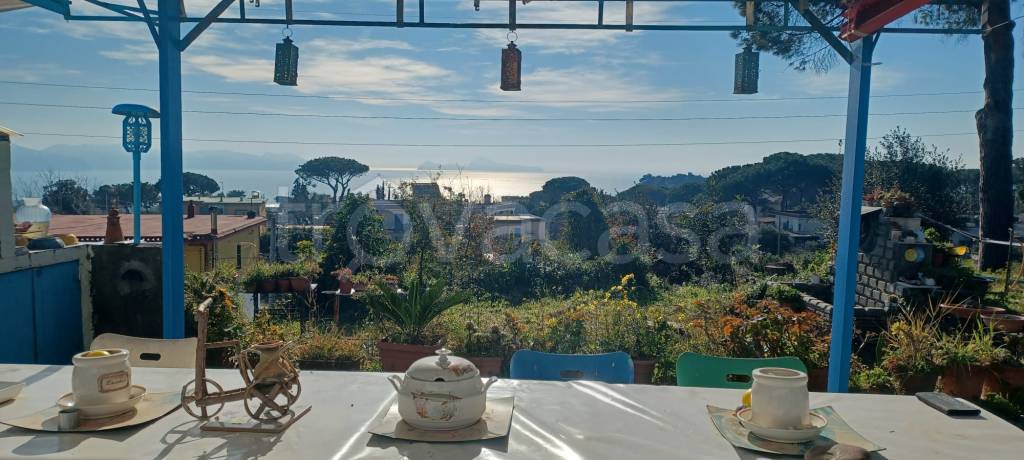 casa indipendente in vendita ad Ercolano
