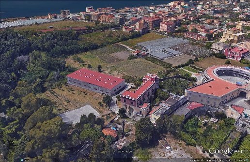 villa in vendita ad Ercolano in zona Miglio d'oro