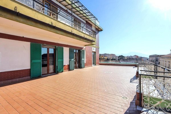 appartamento in vendita ad Ercolano in zona Miglio d'oro