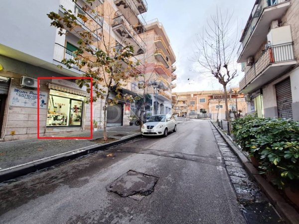 negozio in vendita ad Ercolano
