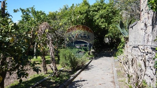 appartamento in vendita ad Ercolano in zona Miglio d'oro
