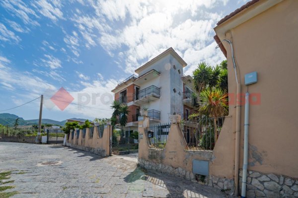casa indipendente in vendita ad Ercolano