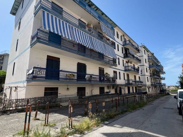 appartamento in vendita ad Ercolano