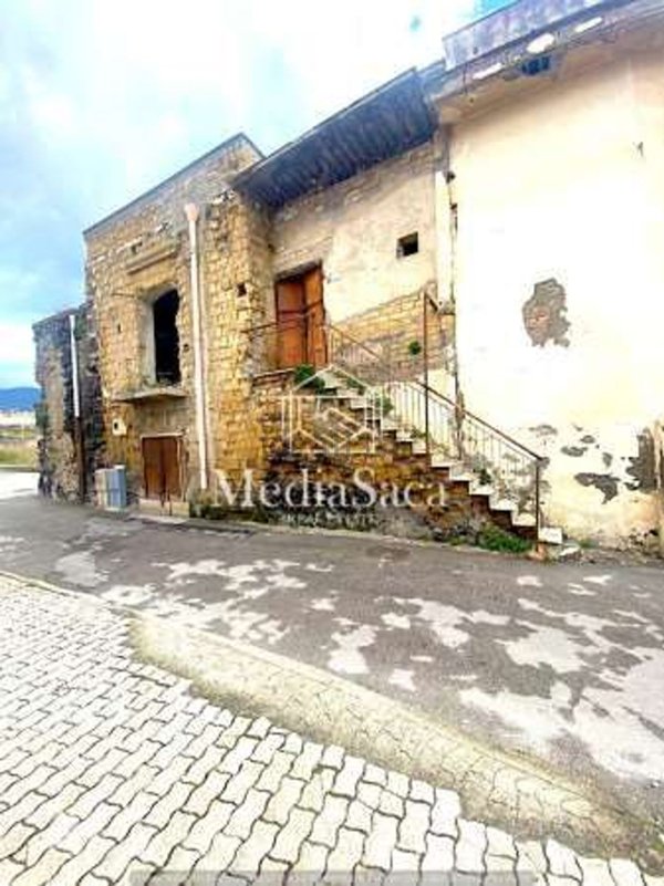 capannone in vendita ad Ercolano