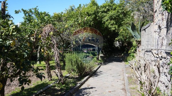 appartamento in vendita ad Ercolano in zona Miglio d'oro