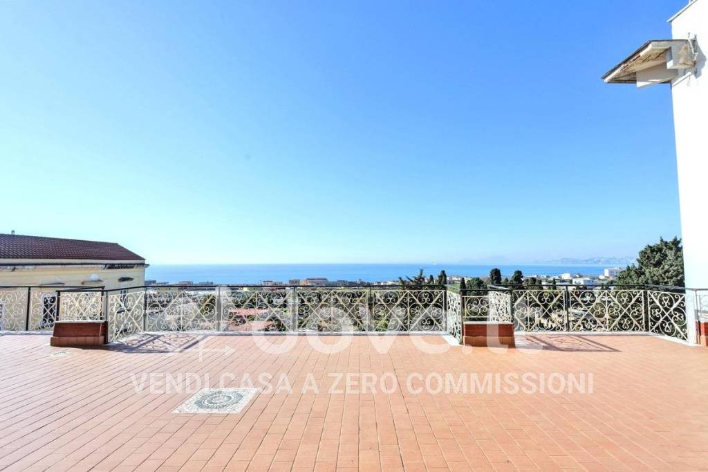 appartamento in vendita ad Ercolano in zona Miglio d'oro