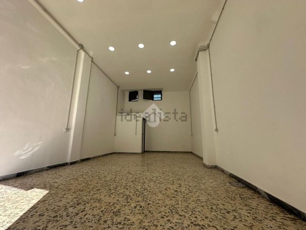 locale commerciale in vendita ad Ercolano