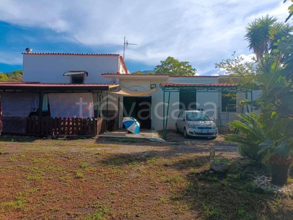 casa indipendente in vendita ad Ercolano
