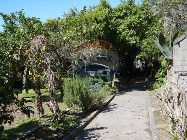 appartamento in vendita ad Ercolano in zona Miglio d'oro