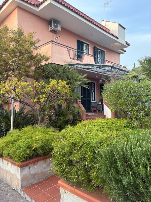appartamento in vendita ad Ercolano