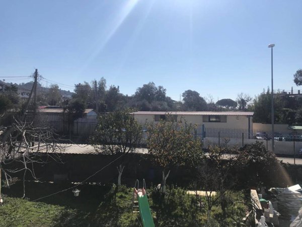 locale commerciale in vendita ad Ercolano in zona San Vito