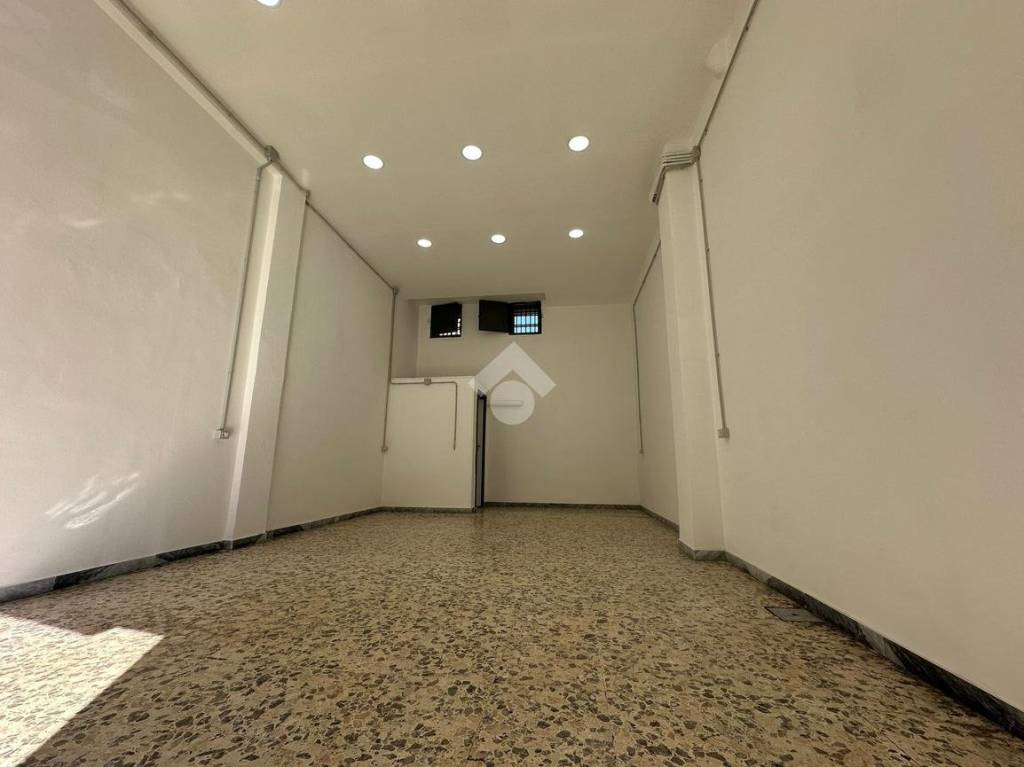 negozio in vendita ad Ercolano