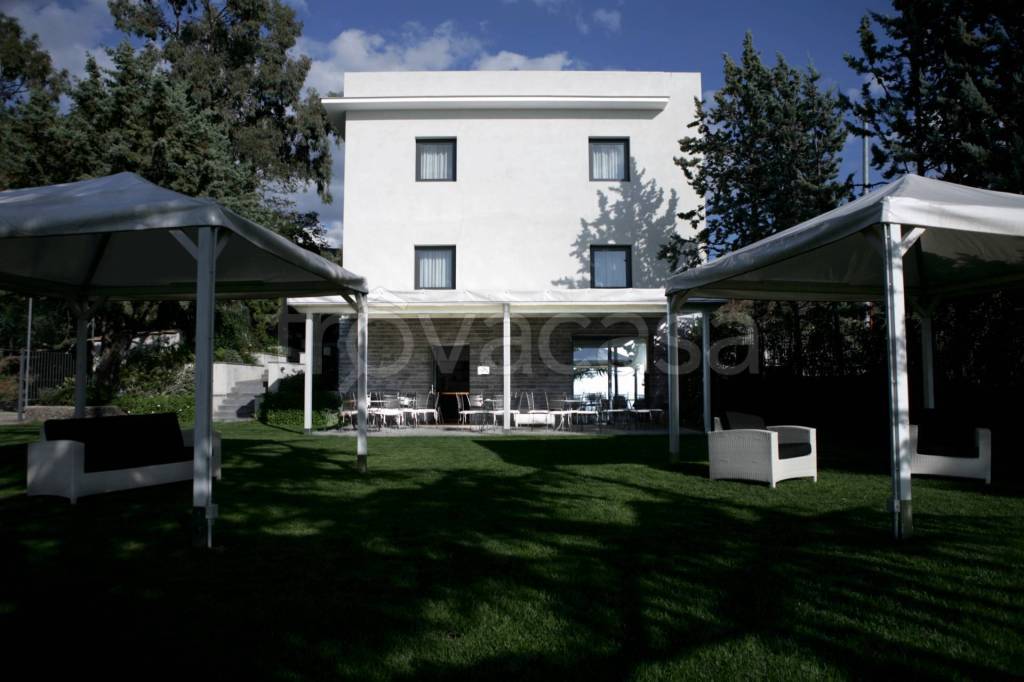 negozio in vendita ad Ercolano