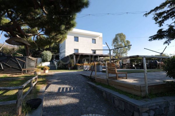 negozio in vendita ad Ercolano