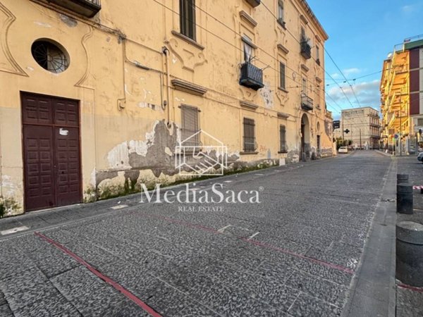 negozio in vendita ad Ercolano