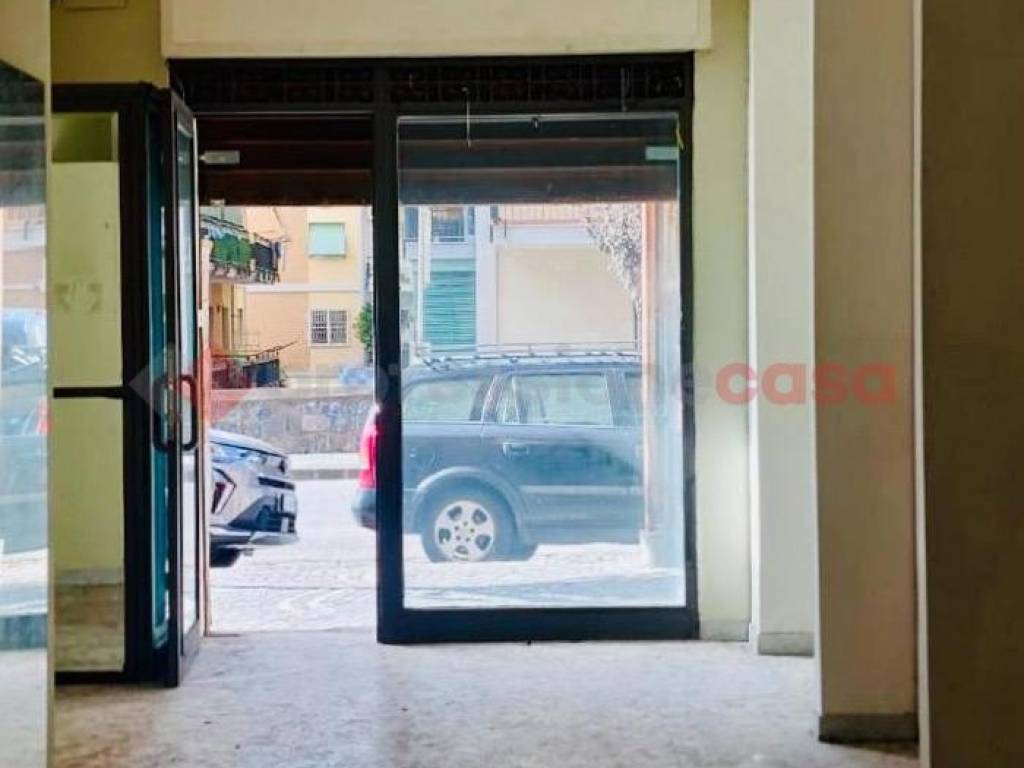 negozio in vendita ad Ercolano