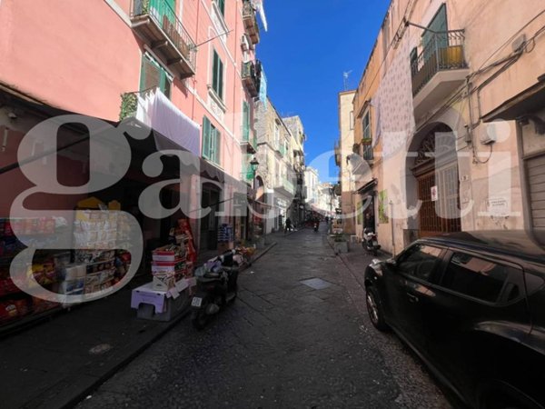 negozio in vendita ad Ercolano
