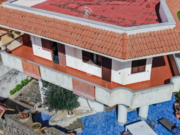 casa indipendente in vendita ad Ercolano