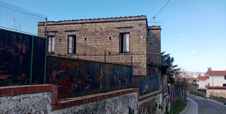 casa indipendente in vendita ad Ercolano in zona San Vito