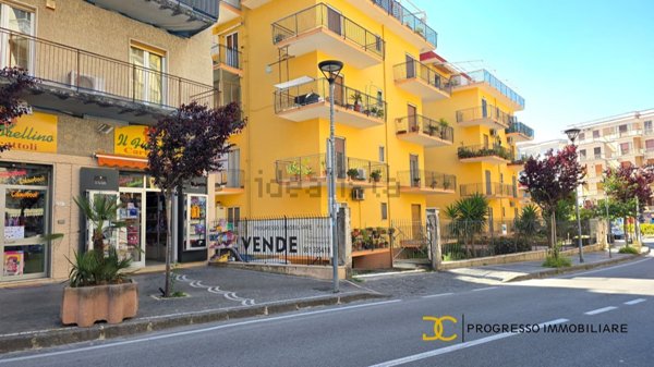 locale commerciale in vendita ad Ercolano
