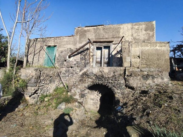 casale in vendita ad Ercolano in zona San Vito
